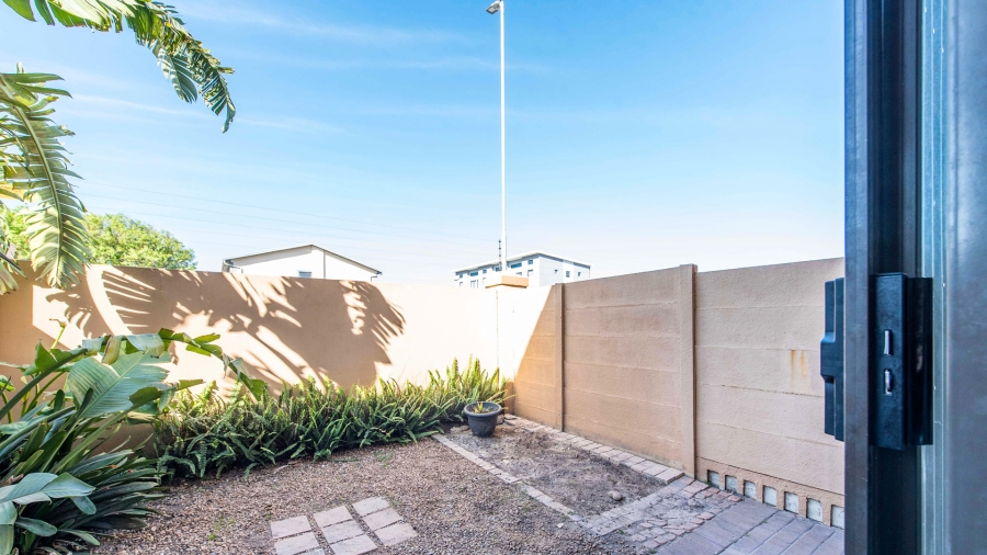 2 Bedroom Property for Sale in Parklands Western Cape
